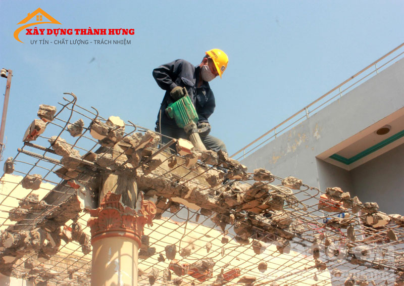 Phá dỡ bê tông